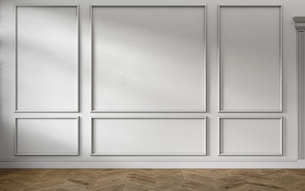 Mouldings 1035 x 650